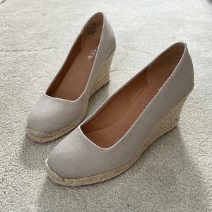 NWOT J. Crew Factory Espadrille Wedges - Flax color